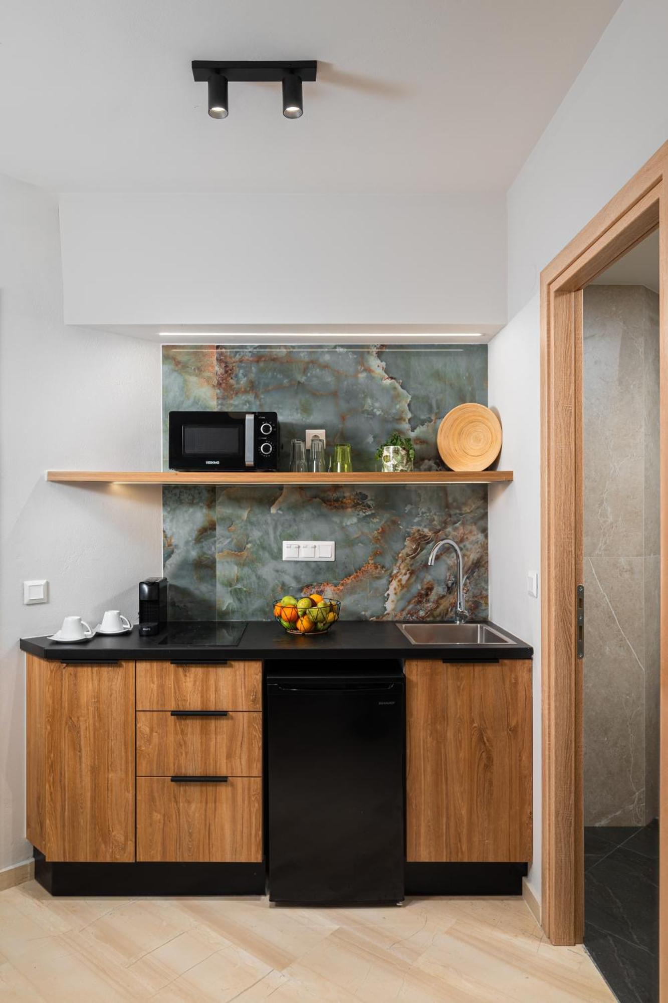 Makas Suites Hersonissos  Ngoại thất bức ảnh