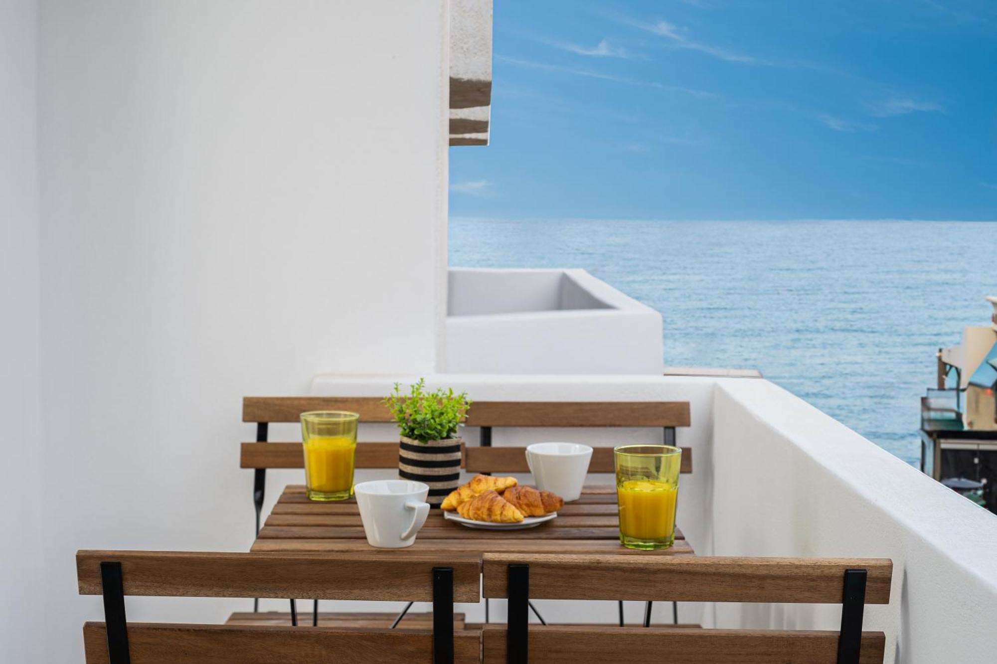 Makas Suites Hersonissos  Ngoại thất bức ảnh