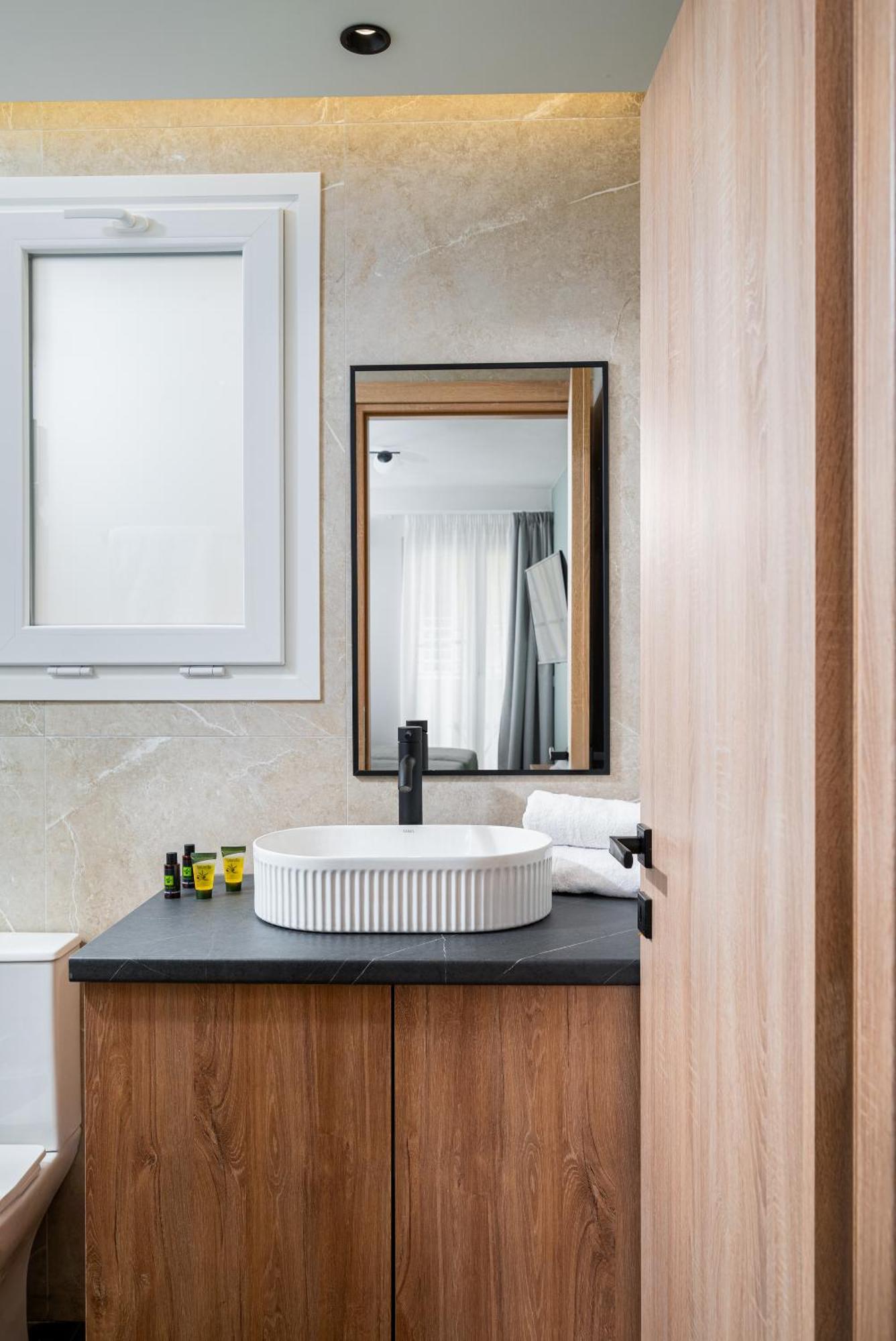 Makas Suites Hersonissos  Ngoại thất bức ảnh